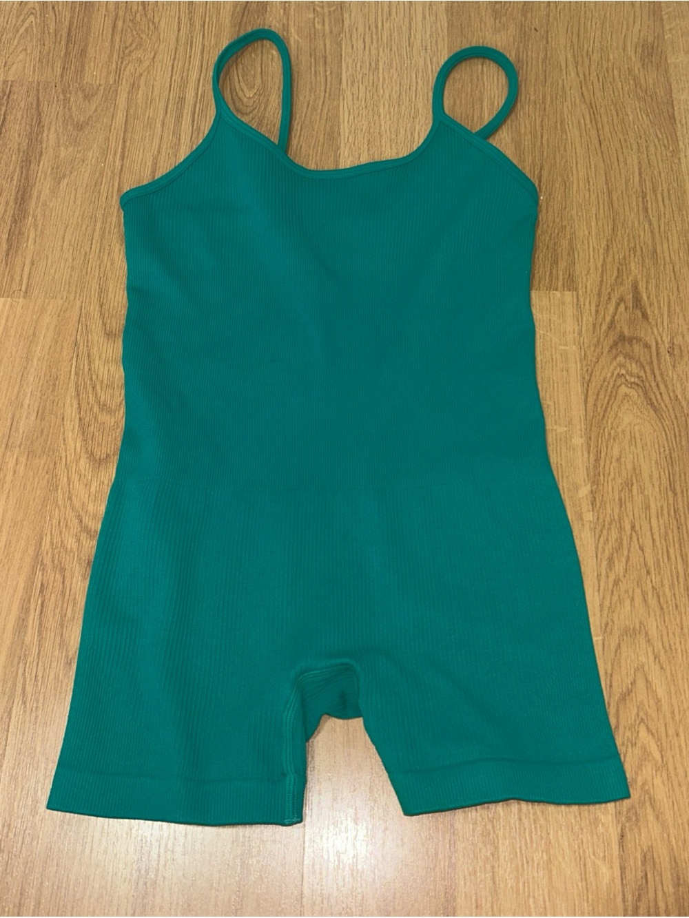 OQQ Shapewear Bodysuit Sleeveless Shorts Green Women’s size M Medium